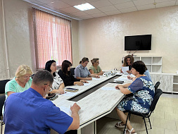 Круглый стол на тему  «Административная и уголовная ответственность несовершеннолетних»